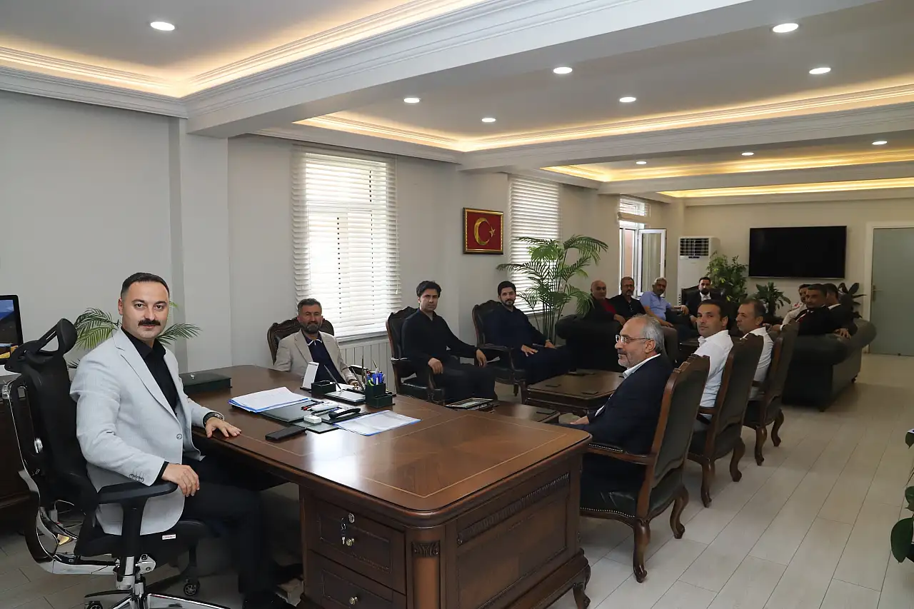 AK Parti Ağrı teşkilatından Kaymakam Ayvat'a hayırlı olsun ziyareti
