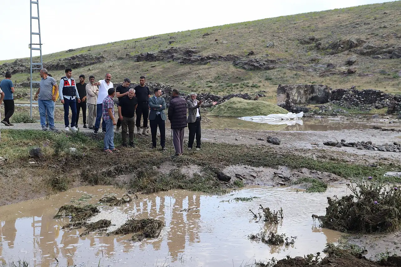 Doğubayazıt'ta sel sonrası hasar tespit çalışmaları sürüyor