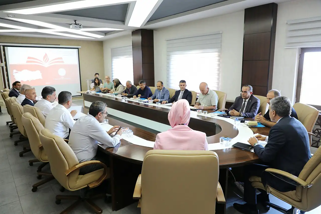 Ağrı'da yeni eğitim dönemi için yol haritası belirlendi