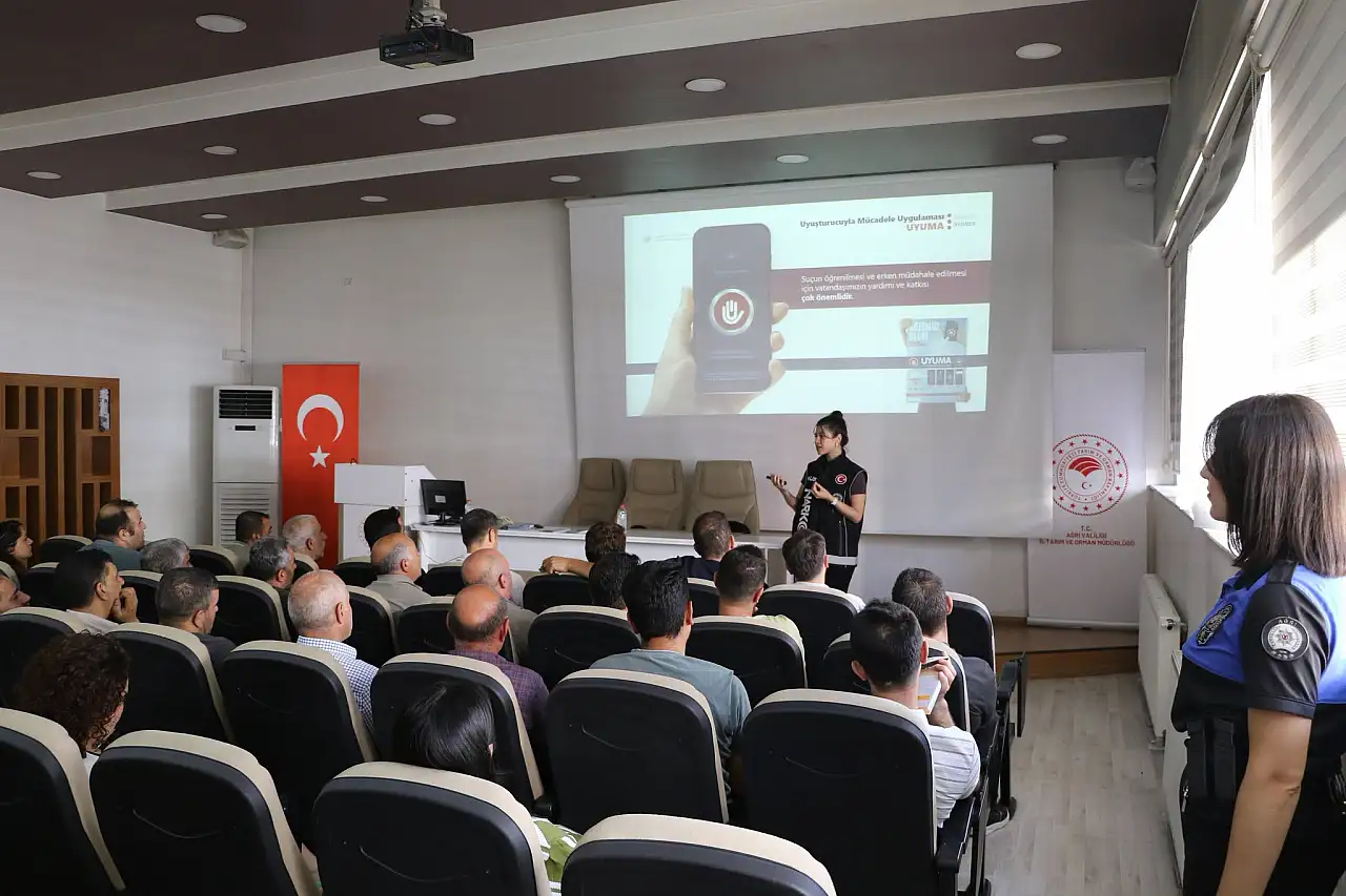 Ağrı İl Tarım Müdürlüğü personeline narkotik, dolandırıcılık ve acil durum eğitimleri verildi