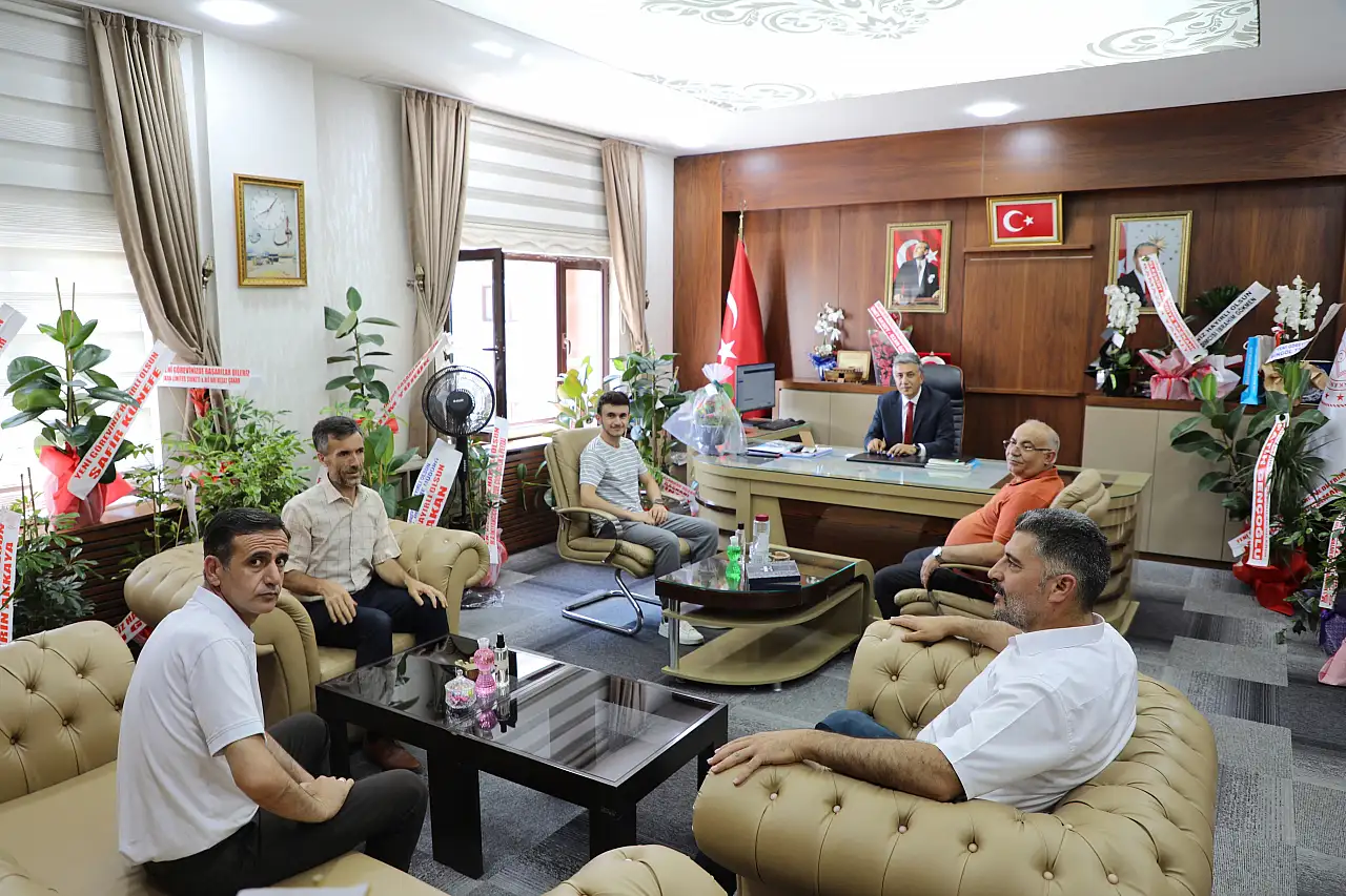 Ağrılı Semih Türkiye finalinde Kur'an tilavetiyle ikinci oldu