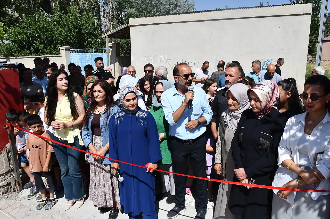 Doğubayazıt'ta eski çamaşırevi alanı çocukların yeni buluşma noktası oldu