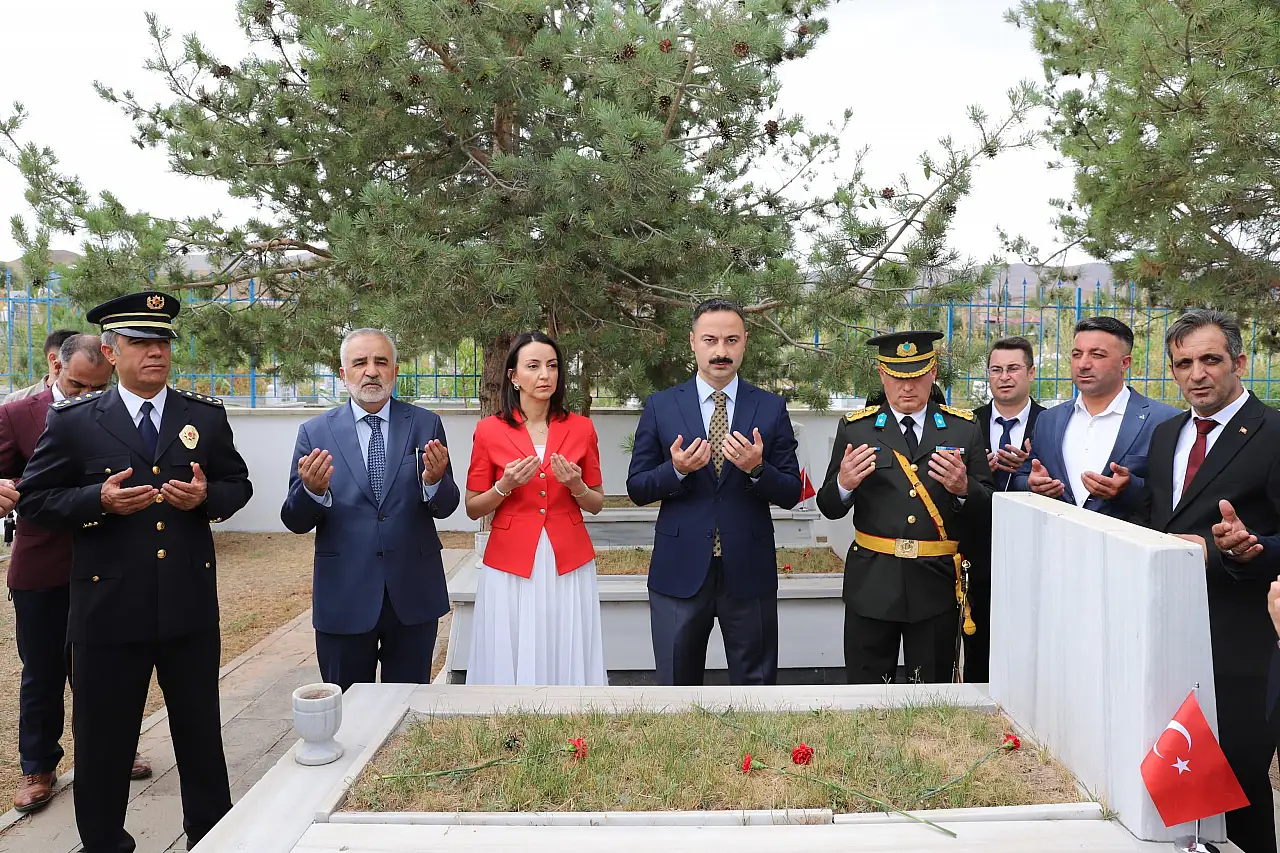Doğubayazıt'ta 30 Ağustos'un 104. yılında anlamlı buluşma