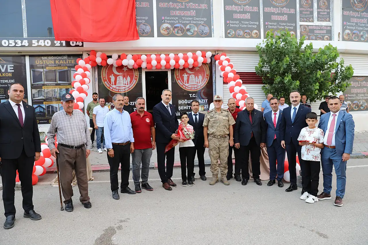 Doğubayazıt'ta Şehit ve Gazi Aileleri Derneği açıldı