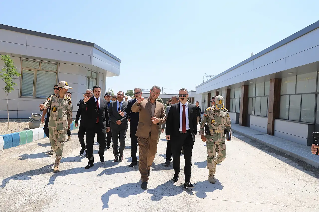 Türkiye ve İran heyetleri sınır ticareti için Sarısu'da buluştu
