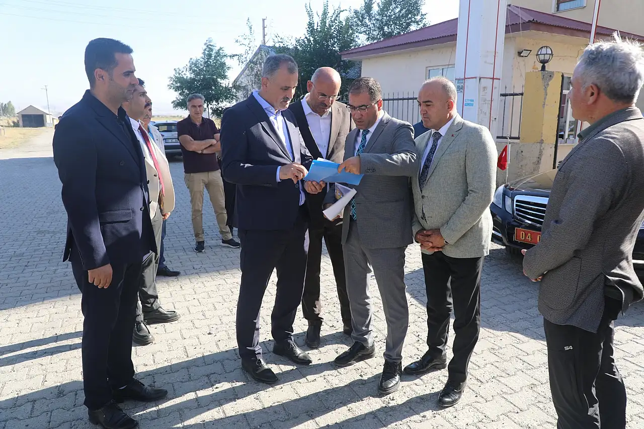 Vali Bozkurt yeni dönem öncesi hazırlıkları süren öğrenci yurtlarını inceledi