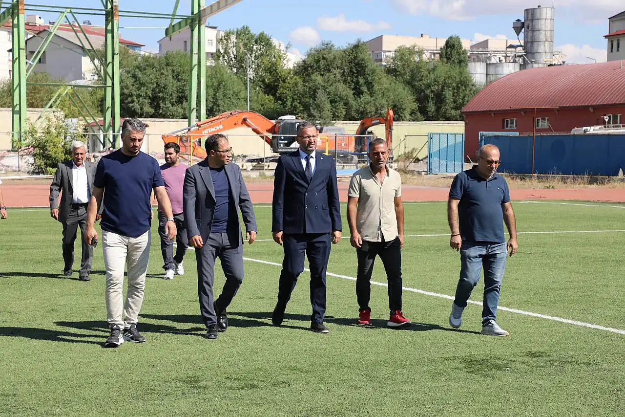 Ağrı'da şehir stadyumu yeni sezona hazırlanıyor