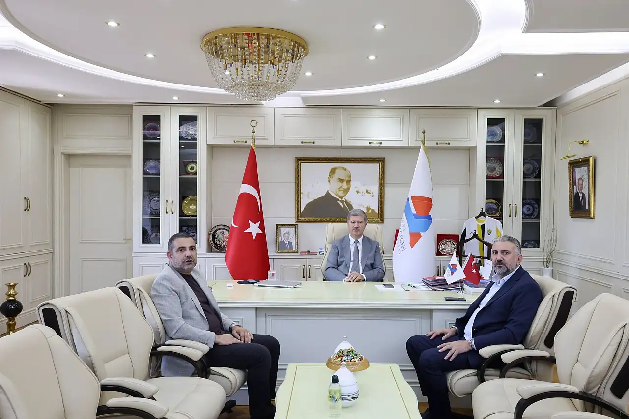 AİÇÜ'de üniversite-şehir buluşması gerçekleşti