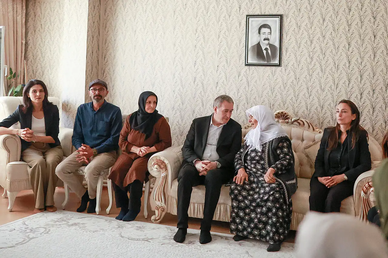 DEM Parti Eş Genel Başkanları taziye için Ağrı'ya geldiler