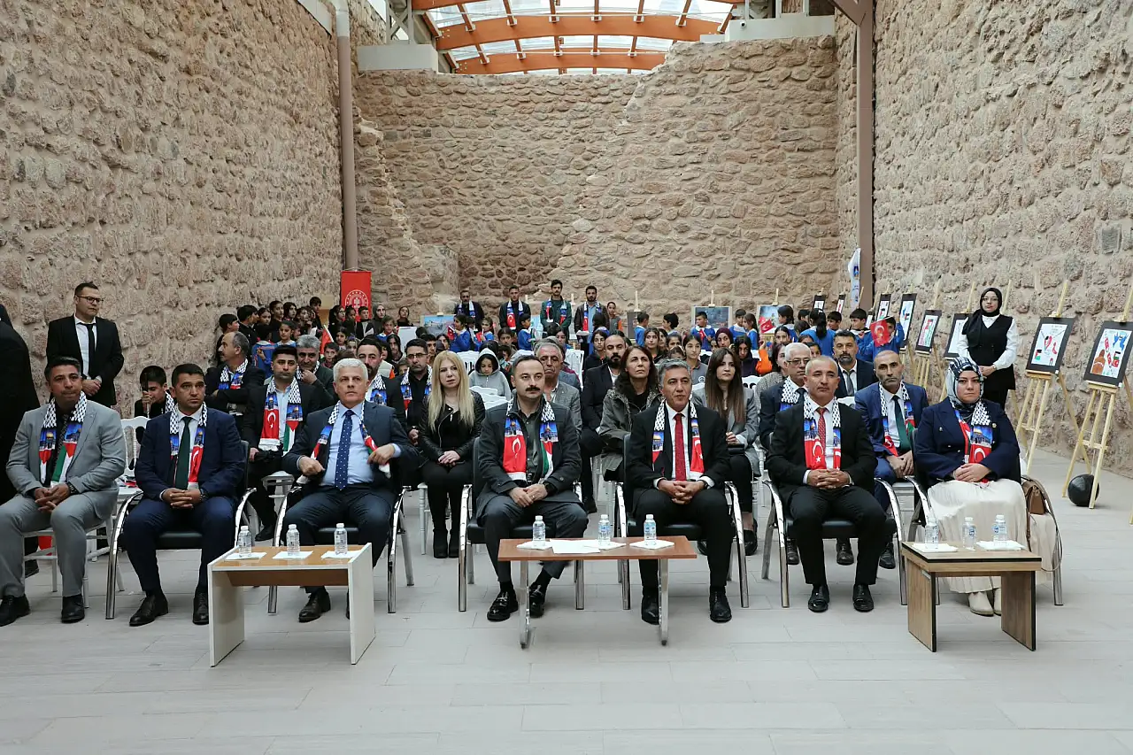 İshak Paşa Sarayı'nda Filistin için anlamlı buluşma