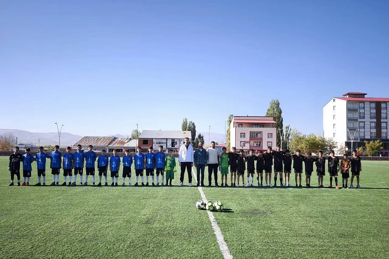Taşlıçay'da Cumhuriyet Kupası sahibini buldu