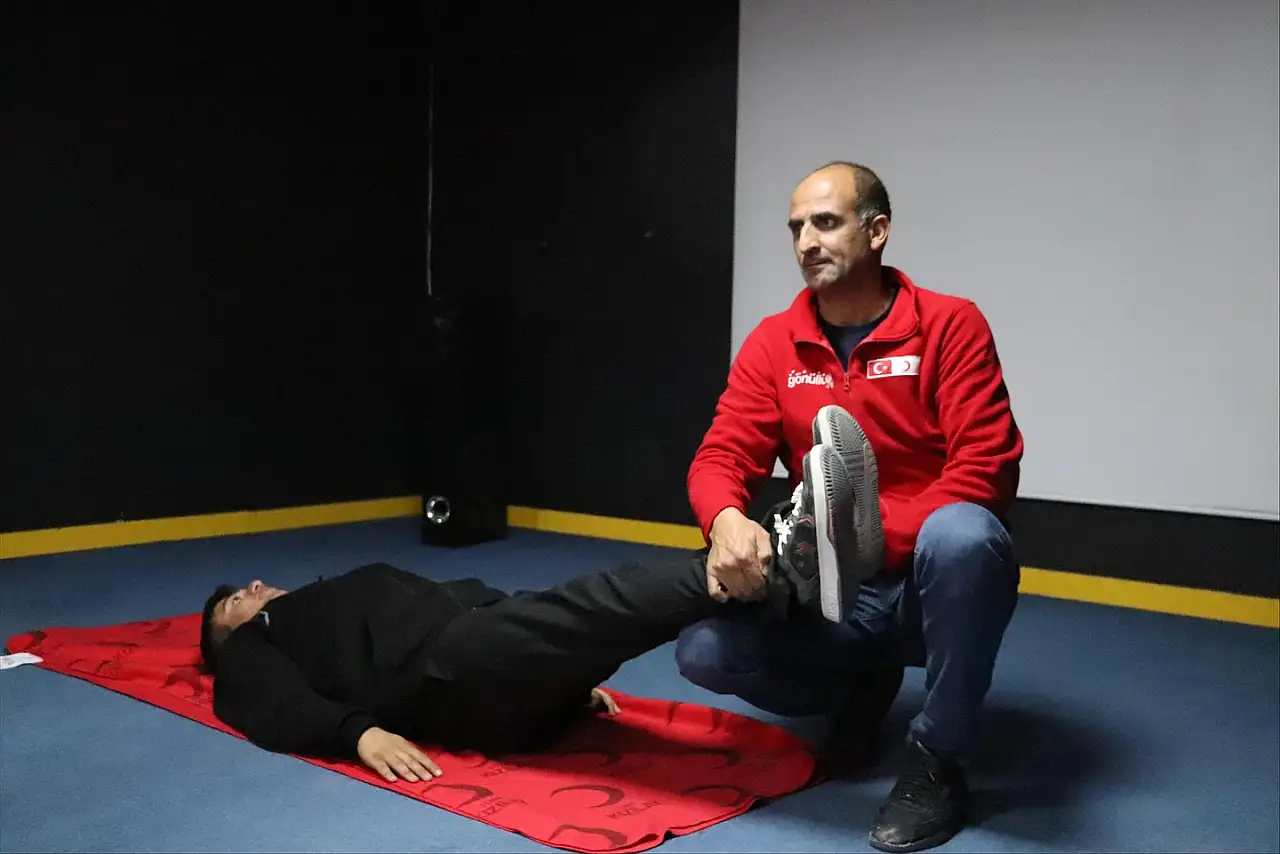 Kızılay'dan Diyadin'de hayat kurtaran eğitim