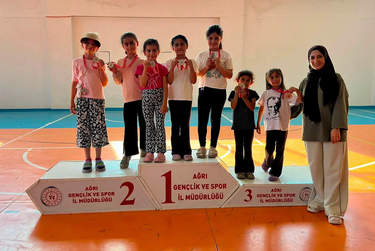 15 Temmuz anısına düzenlenen spor turnuvaları coşkuyla tamamlandı