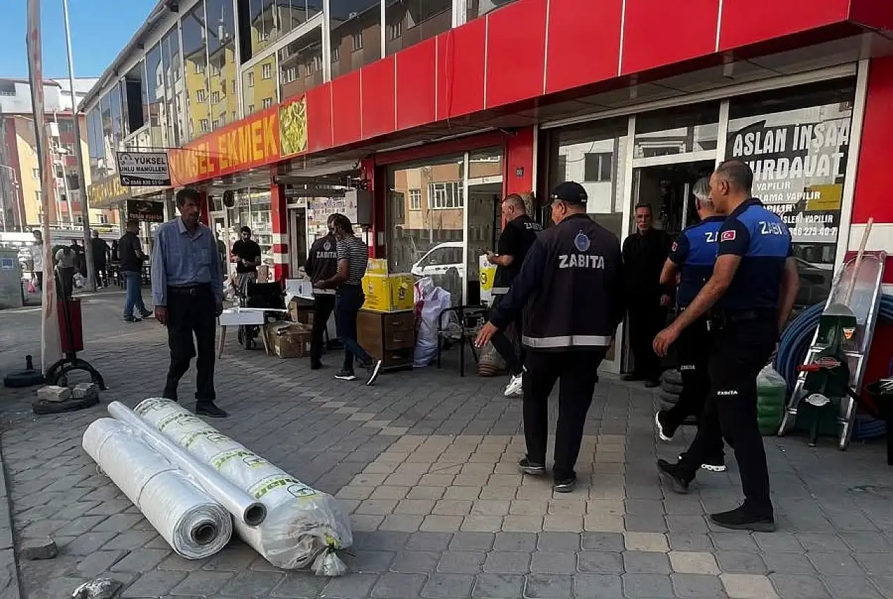 Doğubayazıt'ta kaldırım işgallerine denetimler arttırıldı