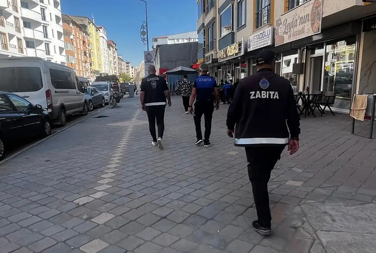 Doğubayazıt'ta kaldırım işgallerine denetimler arttırıldı