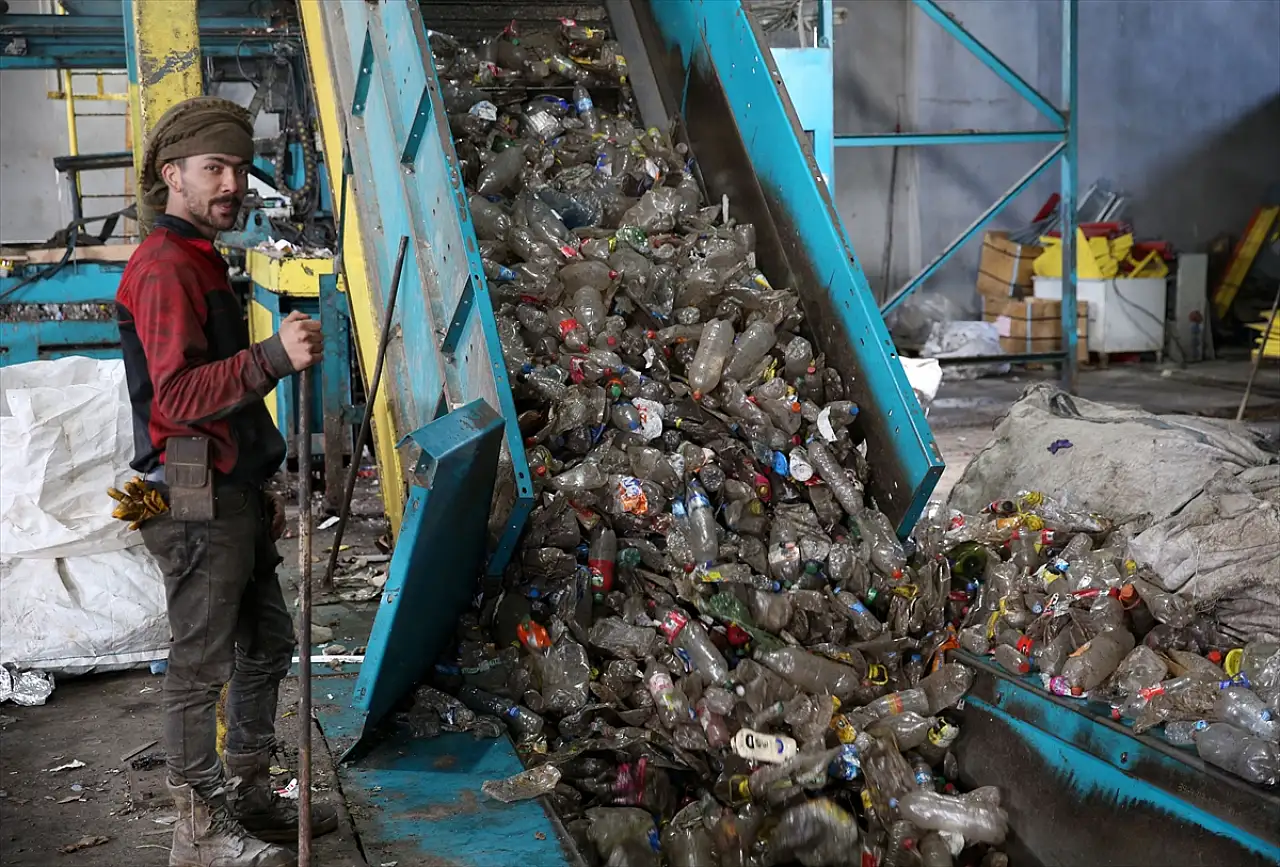Bitlis'te atıklar enerjiye ve ekonomiye dönüşüyor