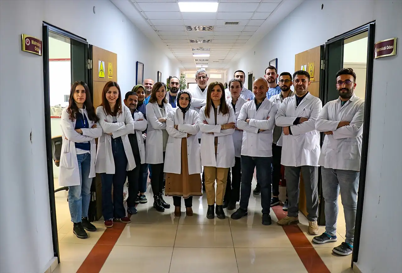 Van'da kurulan patoloji laboratuvarı ile hastalıklara erken teşhis