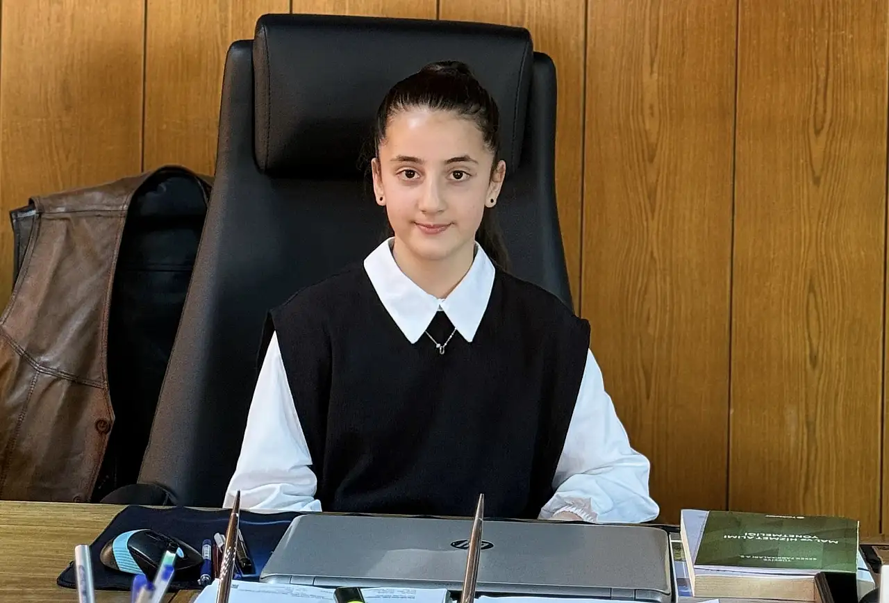 Ağrı Şeker Fabrikasını bugün Dilara yönetti