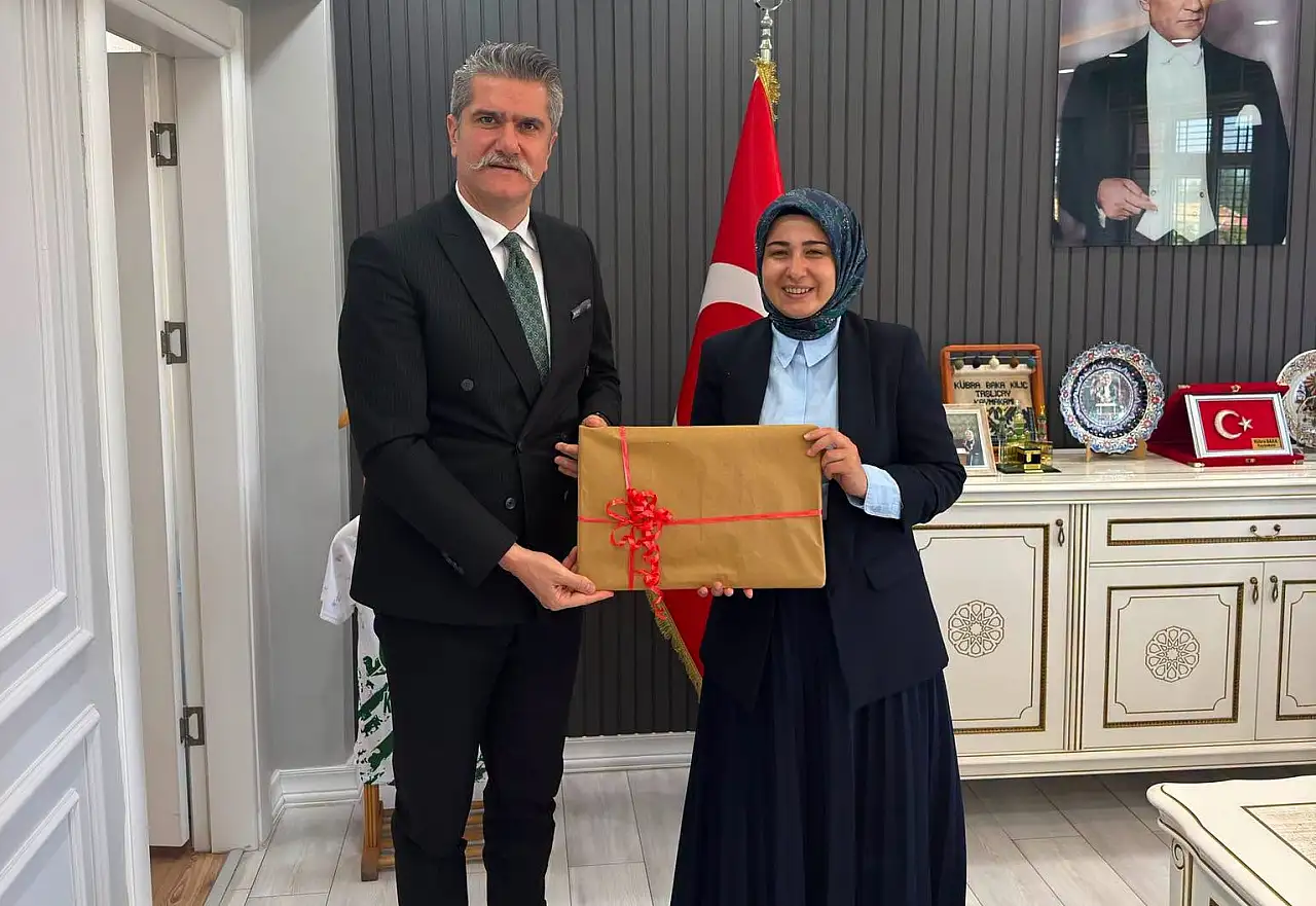 Ağrı Cumhuriyet Başsavcısı Çalış'tan Taşlıçay Kaymakamı Baka Kılıç'a veda ziyareti