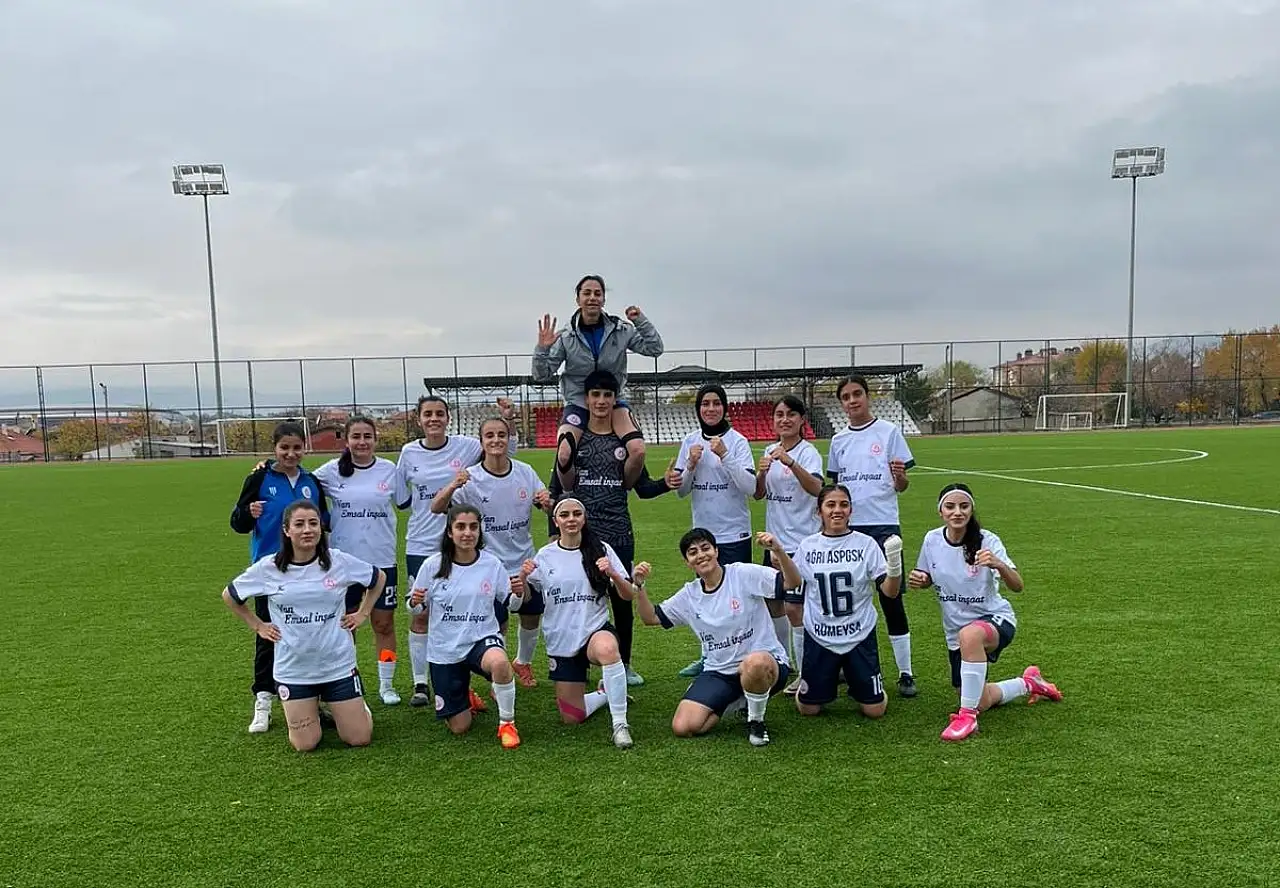 Zorluklar onları durdurmadı: Ağrı'nın güçlü kadınları Erzincan'da fark yarattı!