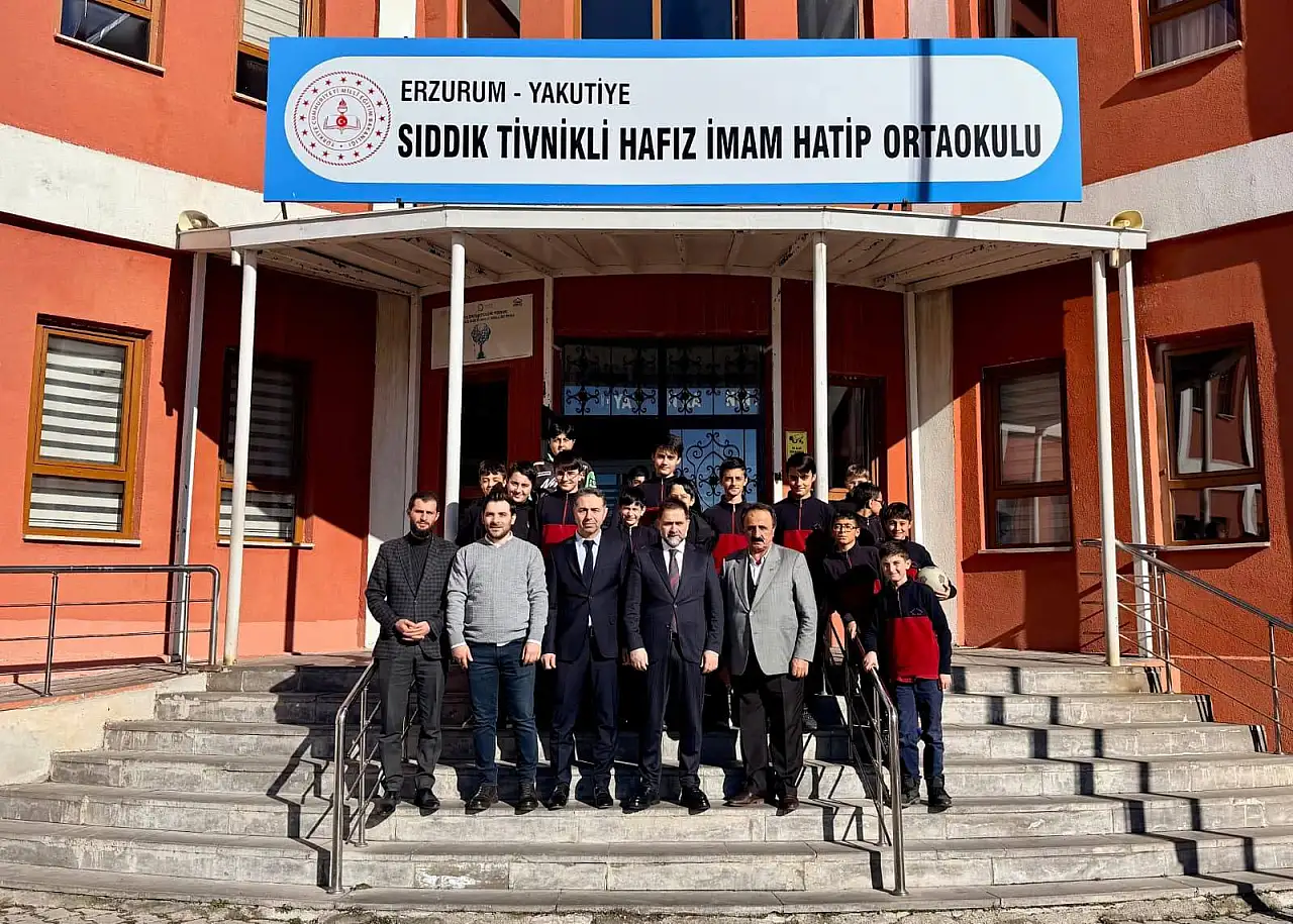 Yakutiye'de Kariyer Buluşması: Başkan Uçar Öğrencilerle Bir Araya Geldi