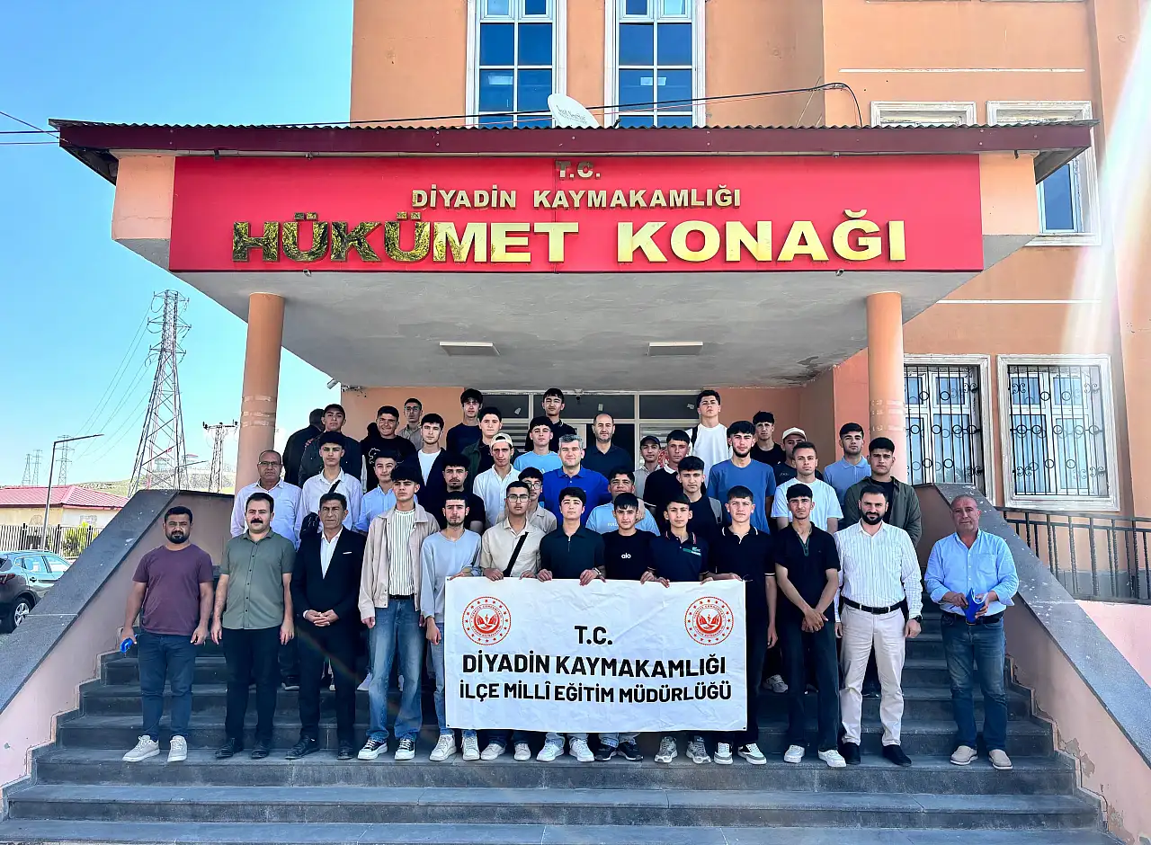 Diyadinli öğrenciler tarih yolculuğuna uğurlandı