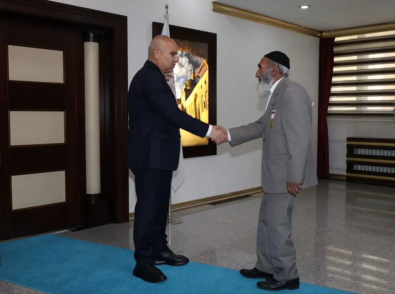 Ağrı'da Cumhuriyet Bayramı coşkusu, tebrikat töreniyle kutlandı