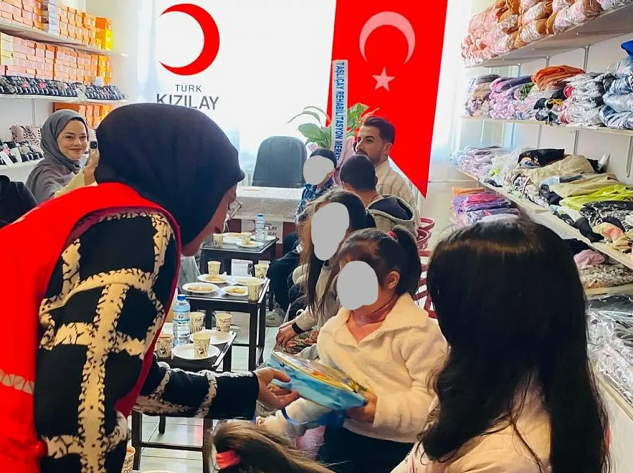 Taşlıçay'da Kızılay haftasında anlamlı ziyaret