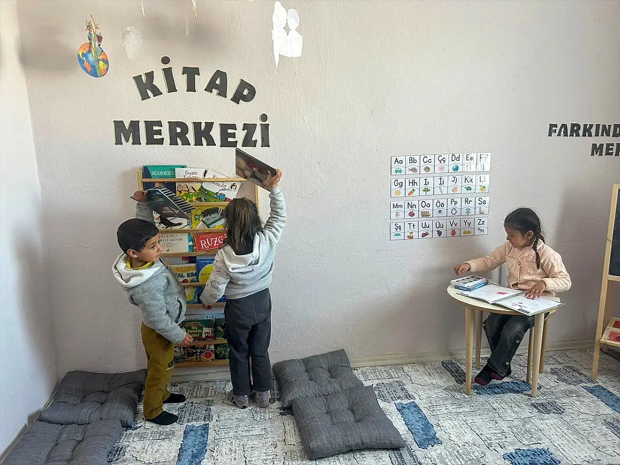 Van'da öğrenciler tadilatına destek verdikleri ana sınıfının açılışını yaptı