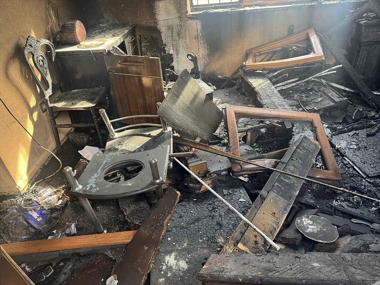 Van'daki izinsiz gösterilerde 50 kişi tutuklandı