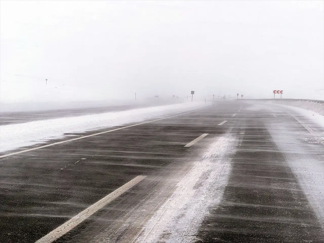 Ardahan-Çıldır kara yolunda tipi alarmı