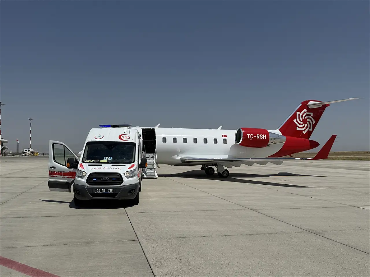 Ağrı'da yeni doğan bebek için hava ambulansı devreye girdi