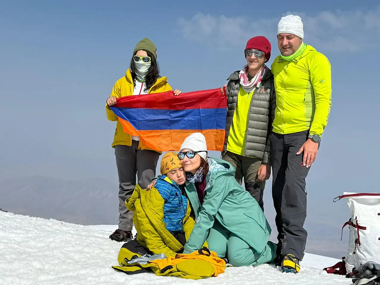 Minik dağcılar Ağrı Dağı'nda zirveye ulaştı