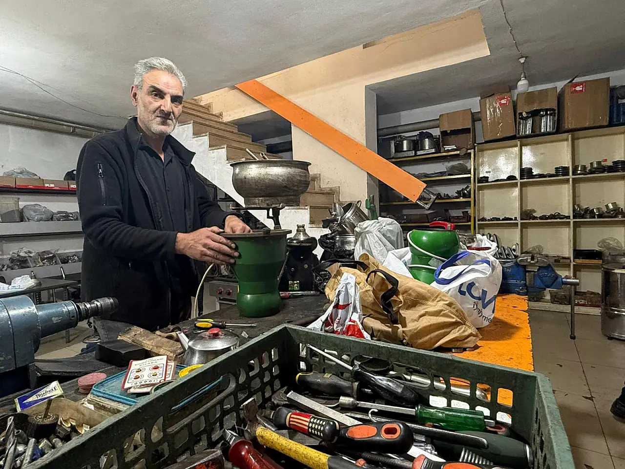 Bir atölyede kalan son iz: Ağrı'da kaybolan meslekler arasında