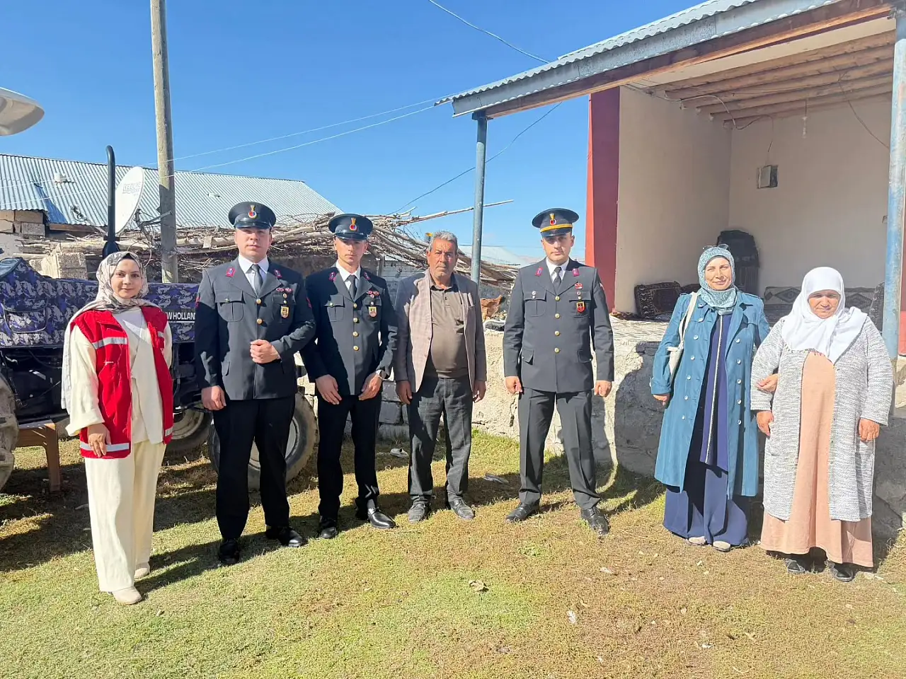Cumhuriyet Bayramı'nda Ağrı'da şehit aileleri ve gaziler unutulmadı