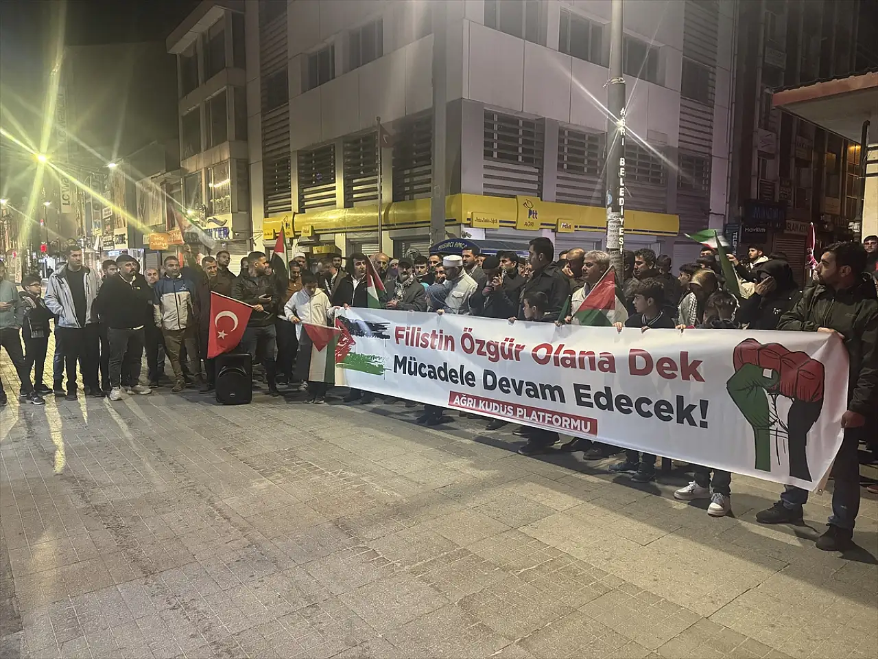 Ağrı'da Sumud Filosuna destek sesleri sokaklara taştı
