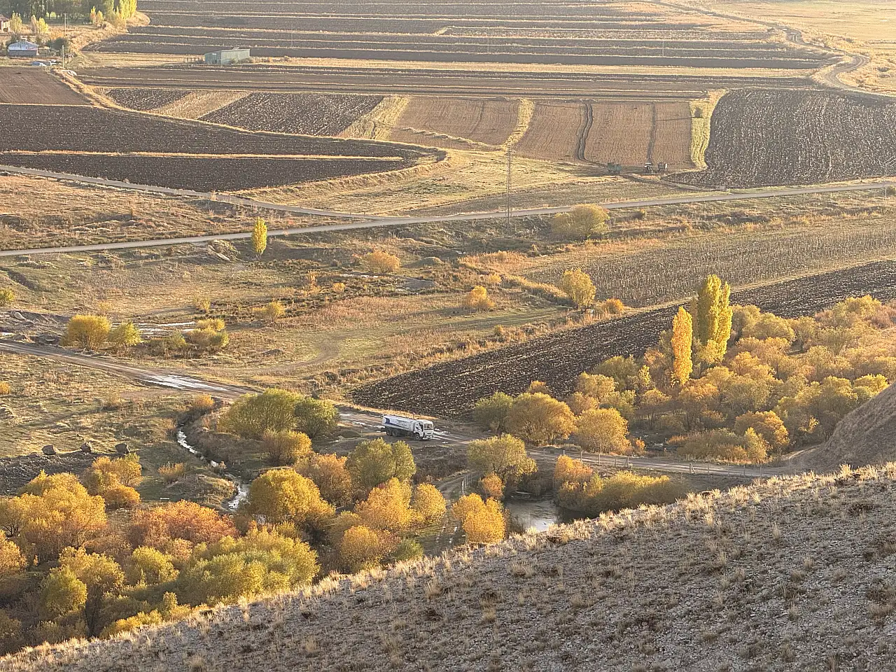 Yazıcı Barajı'nda sonbahar sessizliği