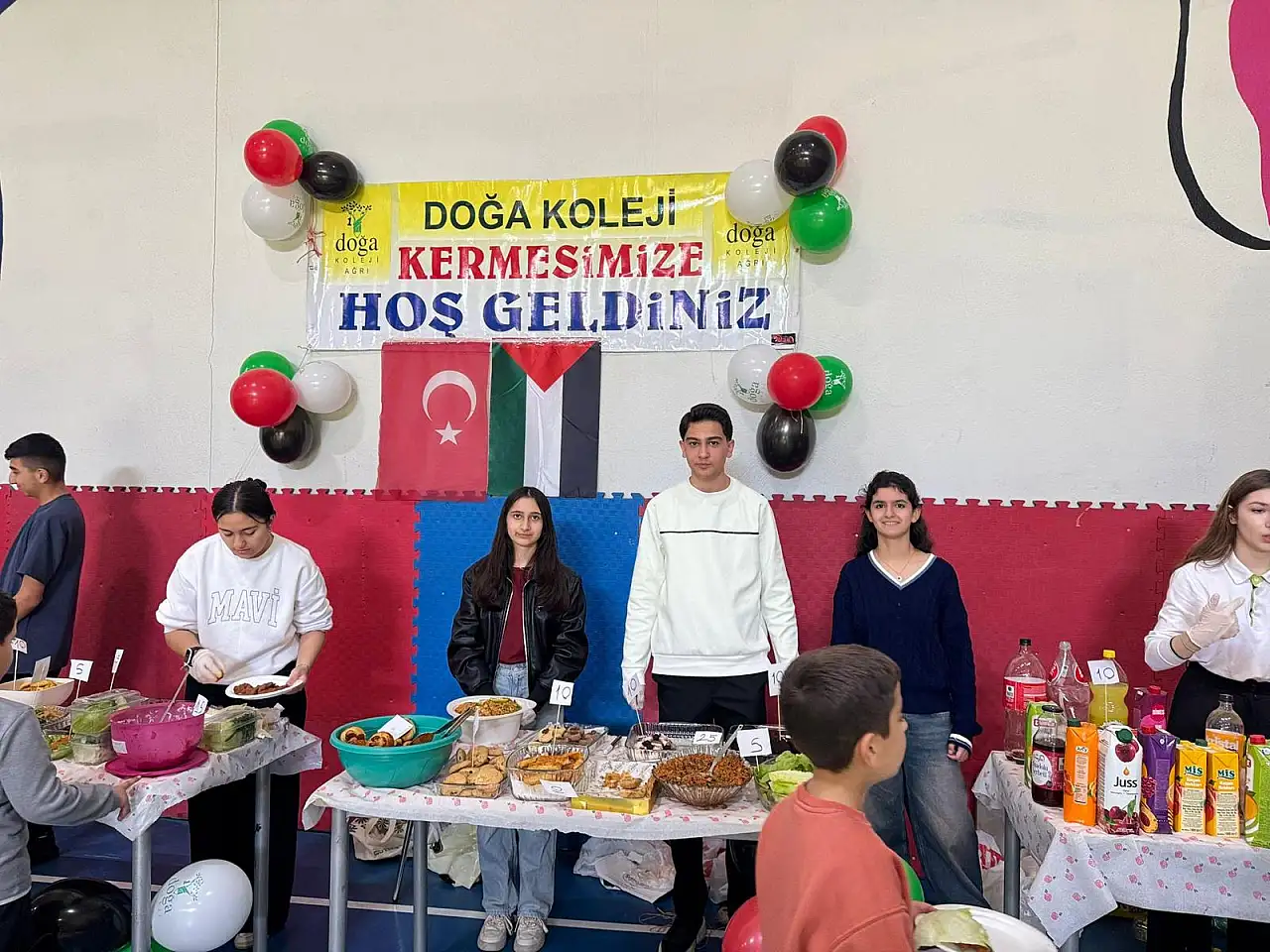 Ağrı Doğa Koleji öğrencilerinden 'Özgür Filistin' için yardım seferberliği