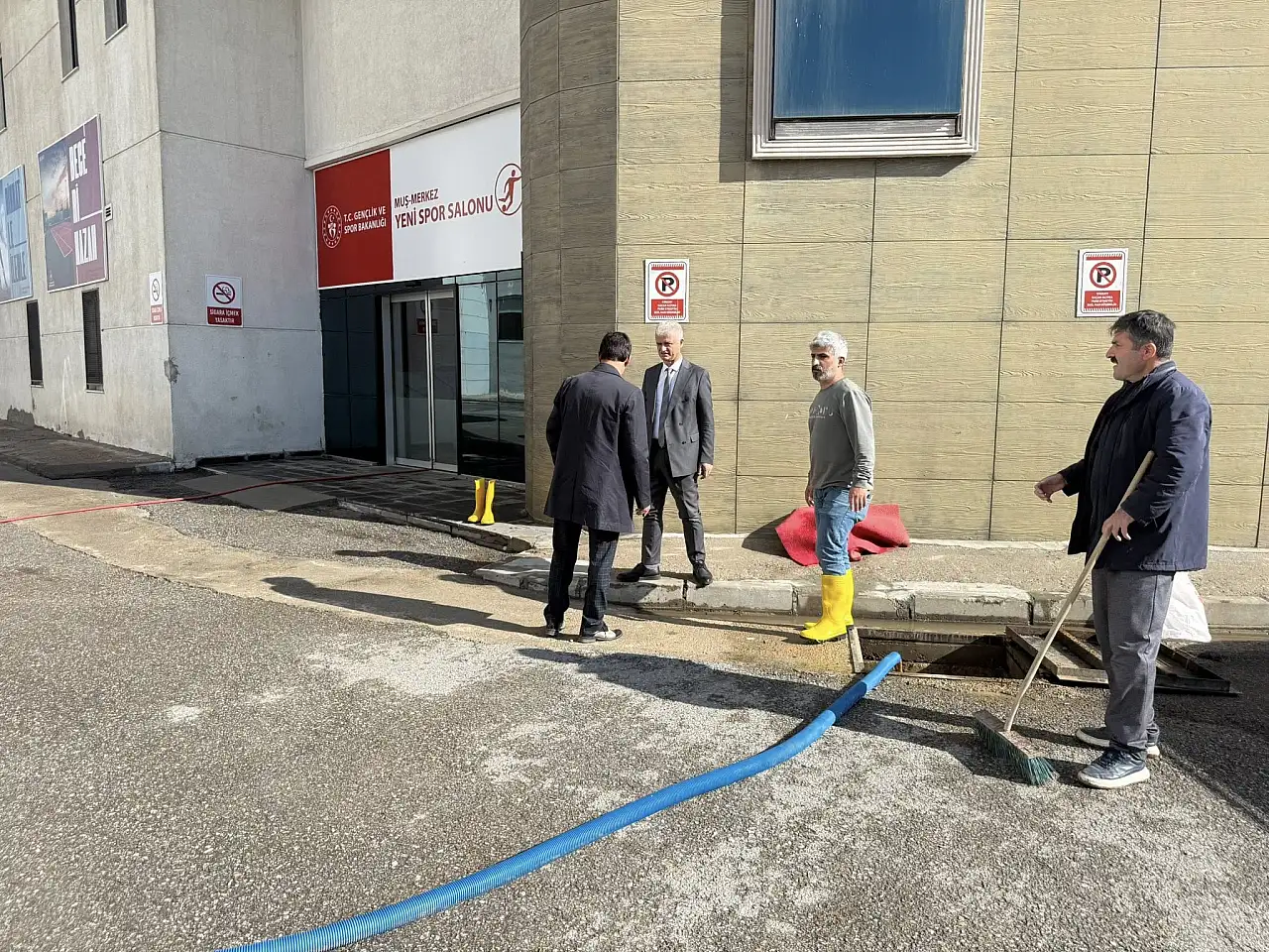 Muş'ta Gençler İçin Modern Spor Tesisleri