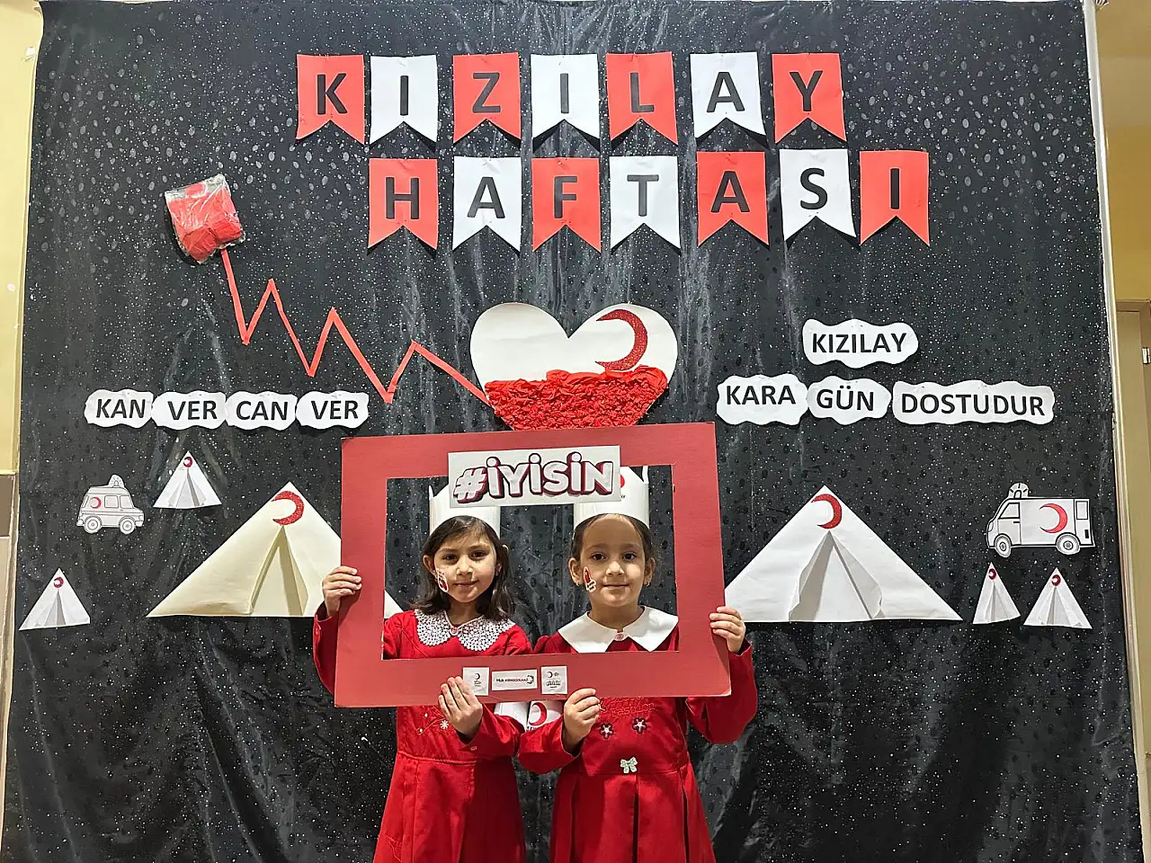 Kızılay Doğubayazıt gönüllüleri miniklere Kızılay'ı eğlenceli yollarla anlattı