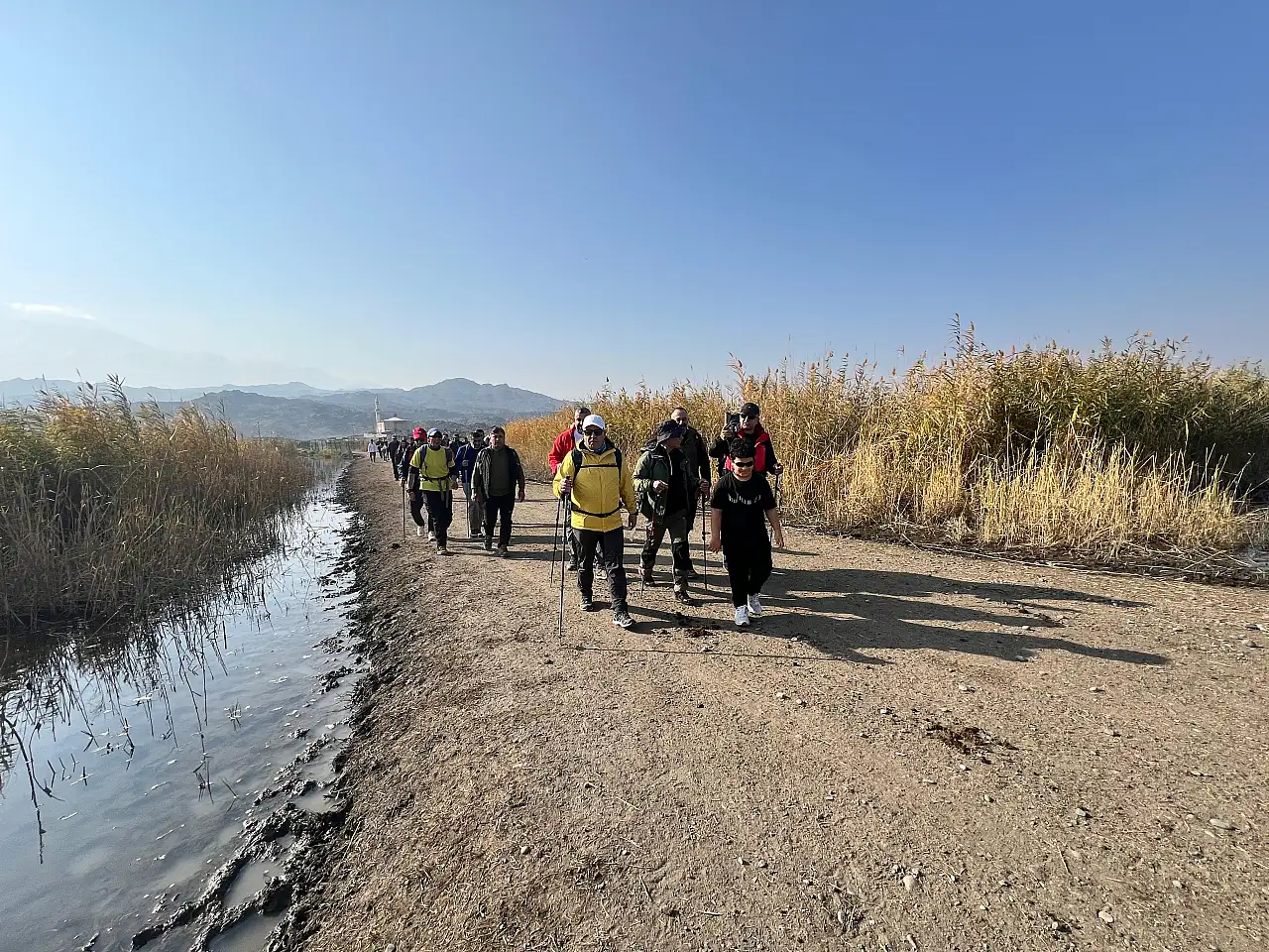 Doğubayazıtlı dağcılar bu kez Bulakbaşı'nın doğasında buluştu