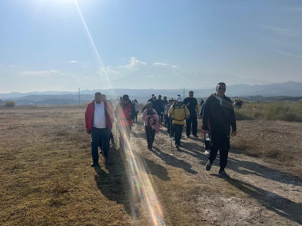 Doğubayazıtlı dağcılar bu kez Bulakbaşı'nın doğasında buluştu