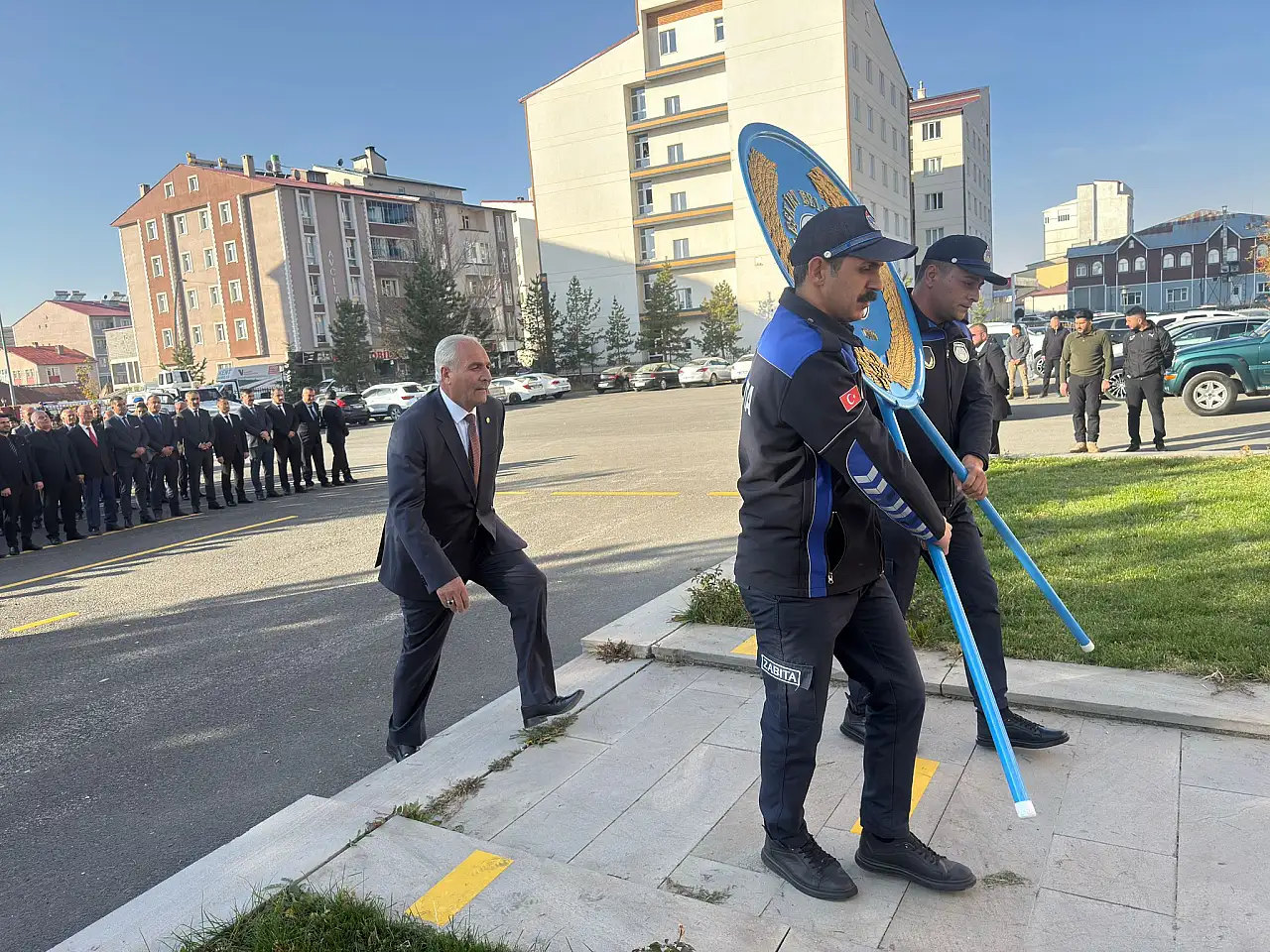 Cumhuriyetin kurucusu Atatürk, Eleşkirt'te anma töreniyle yâd edildi