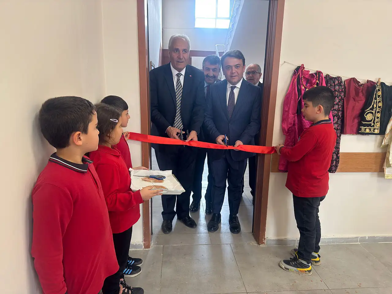 Eleşkirt'te yerli malı haftası öğrencilerin etkinliğiyle başladı