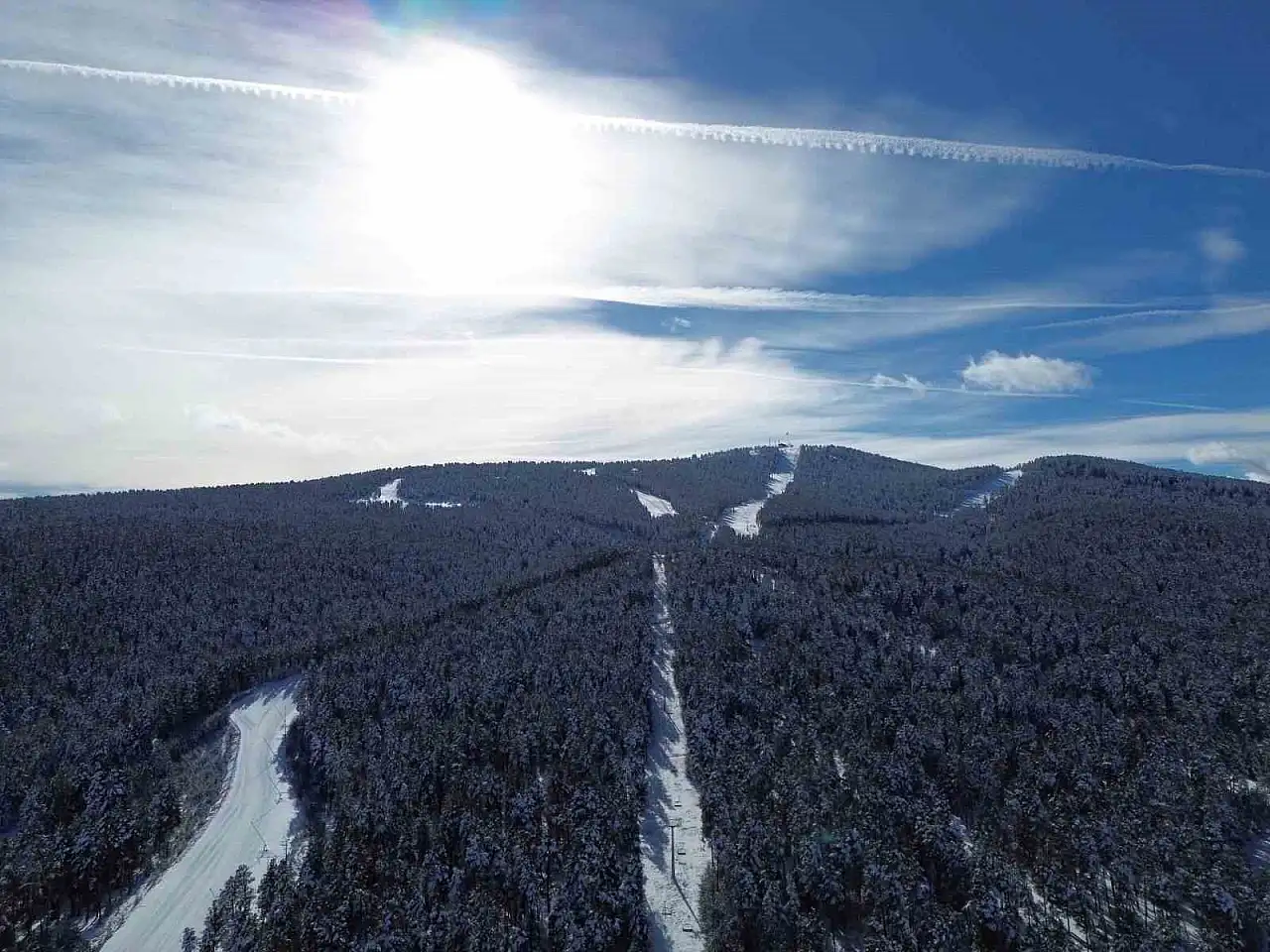 Sarıkamış'ta kayak sezonu 17 Aralık'ta açılıyor, rezervasyonlar dolup taşıyor!
