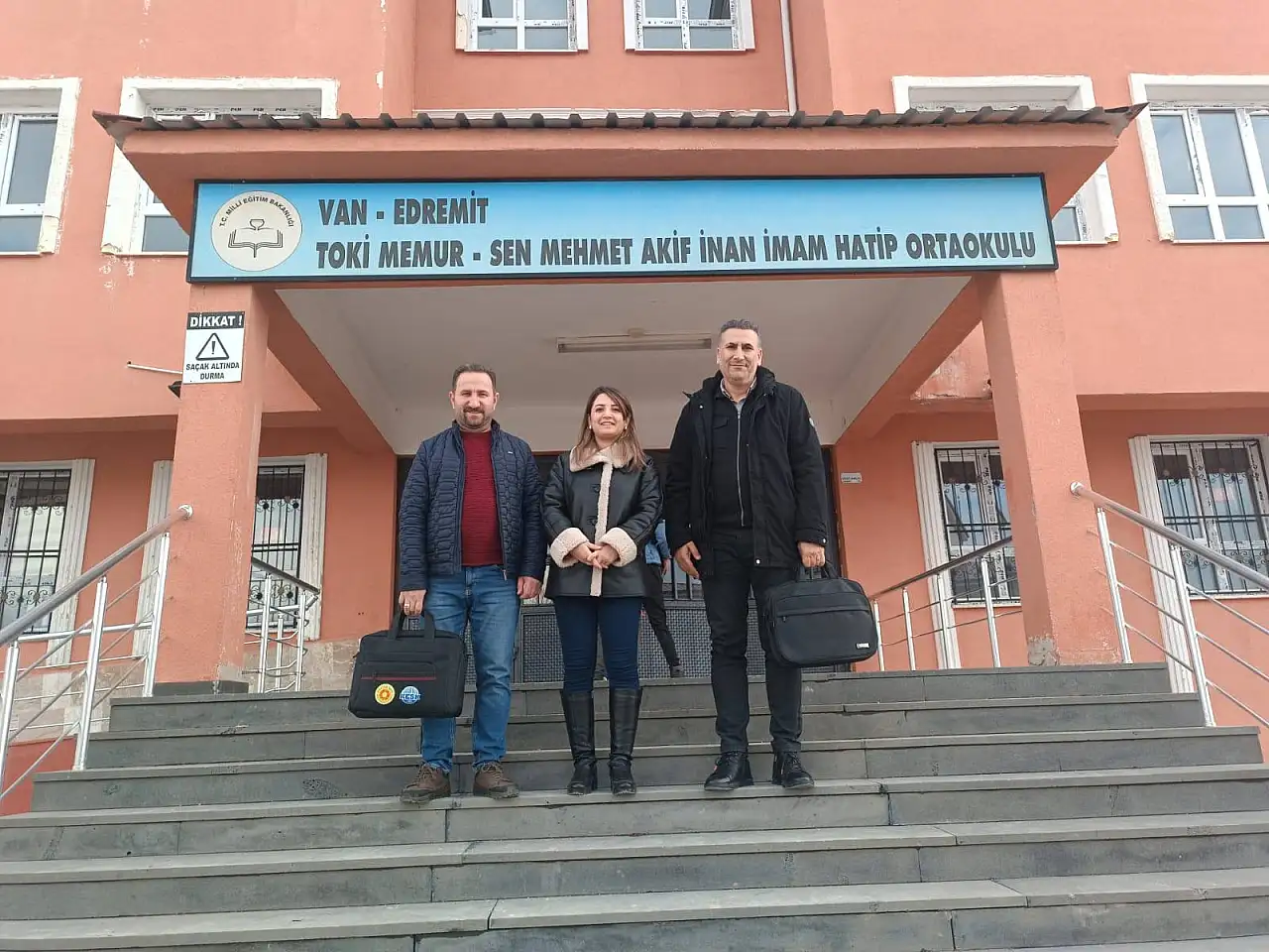 Eğitim Sen Van Şubesi'nden Edremit'te Okul Ziyaretleri