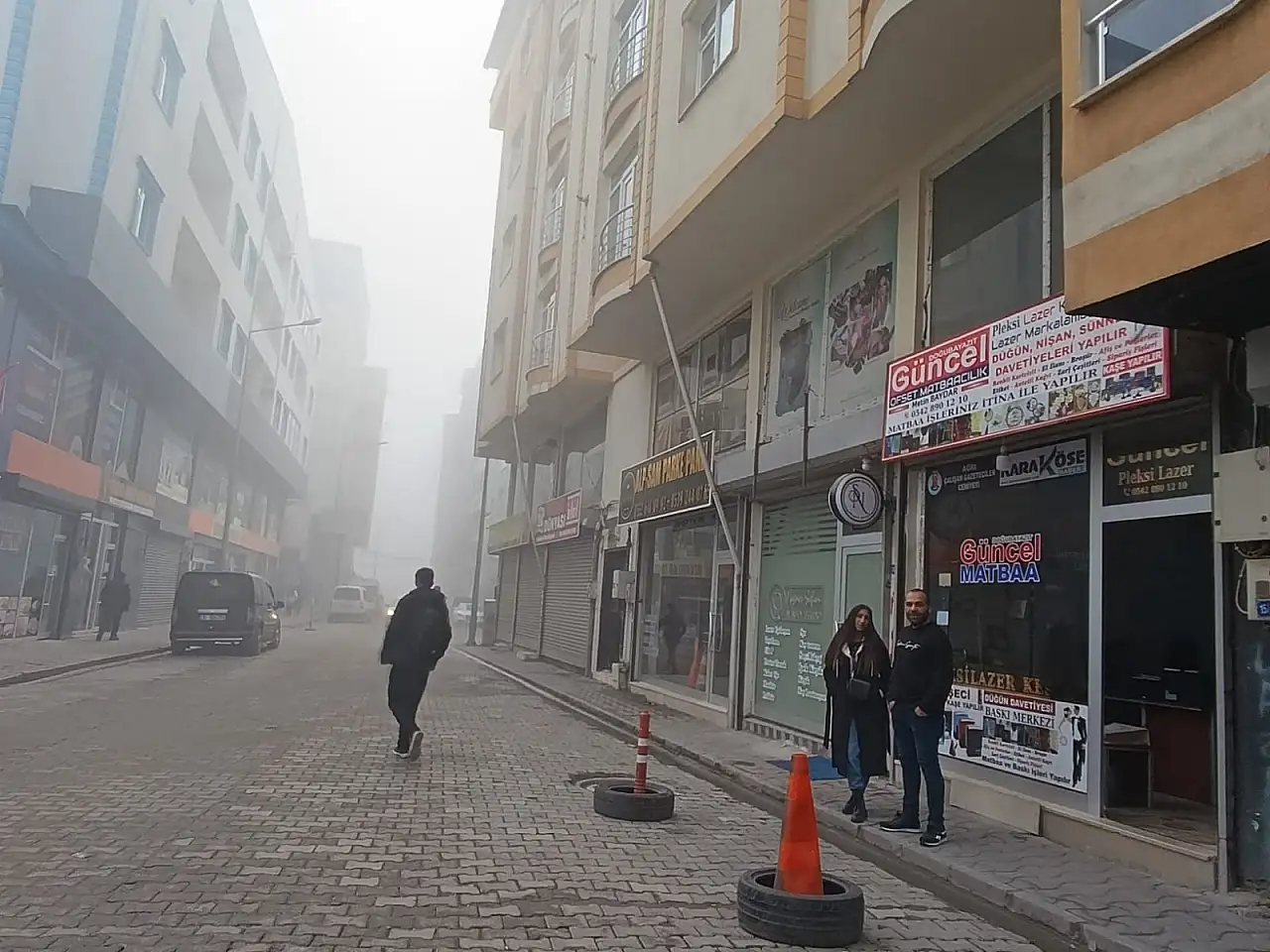 Doğubayazıt güne sisle uyandı