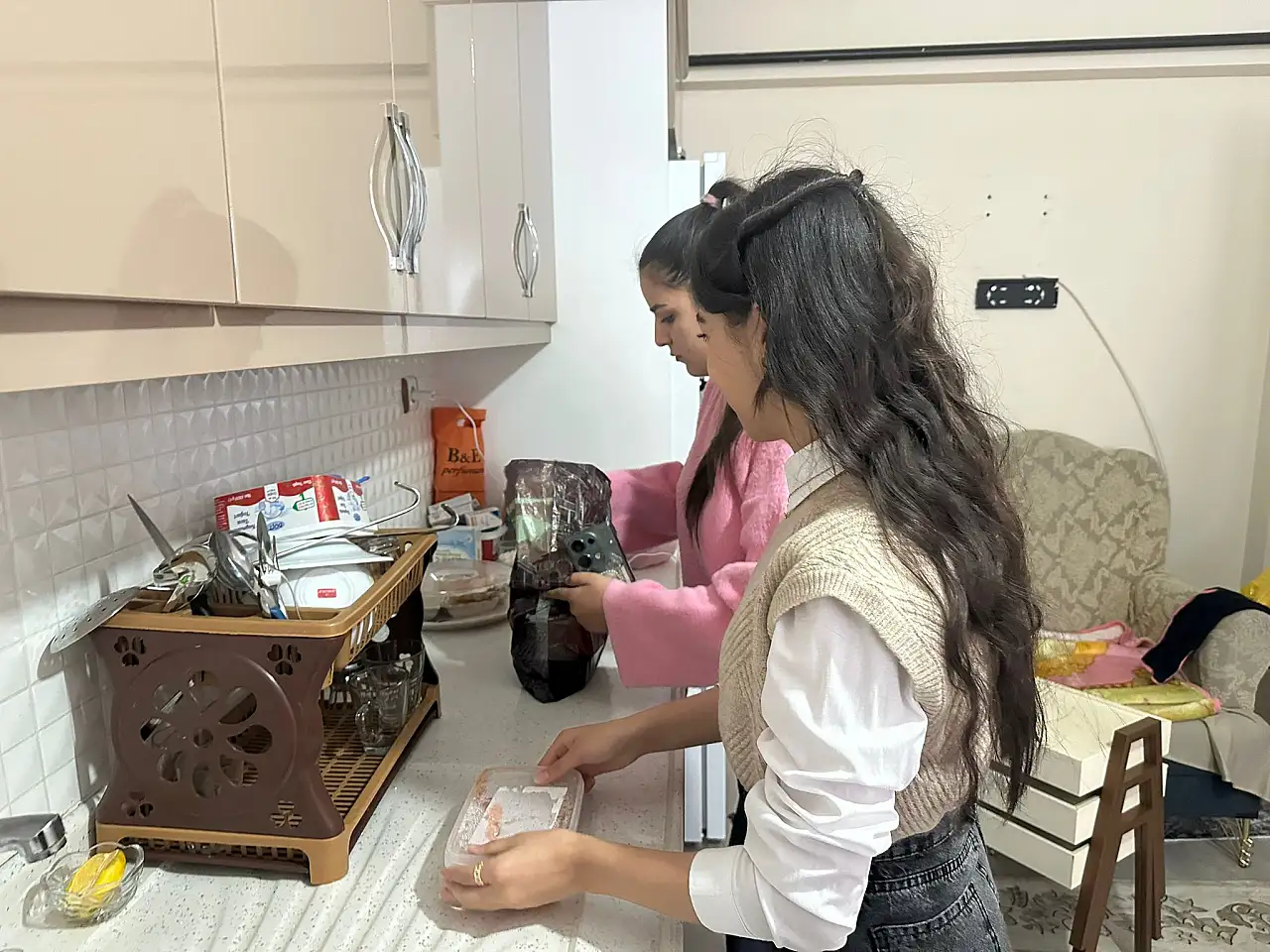 Öğrenciler, yaşlılara yardımcı oldu ve hayır dualarını aldı