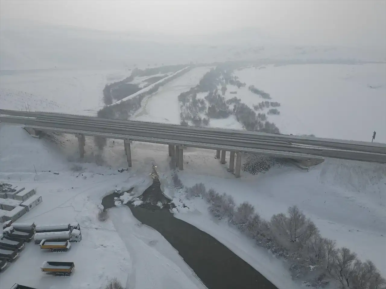 Ağrı'da dondurucu soğuklar etkisini sürdürüyor