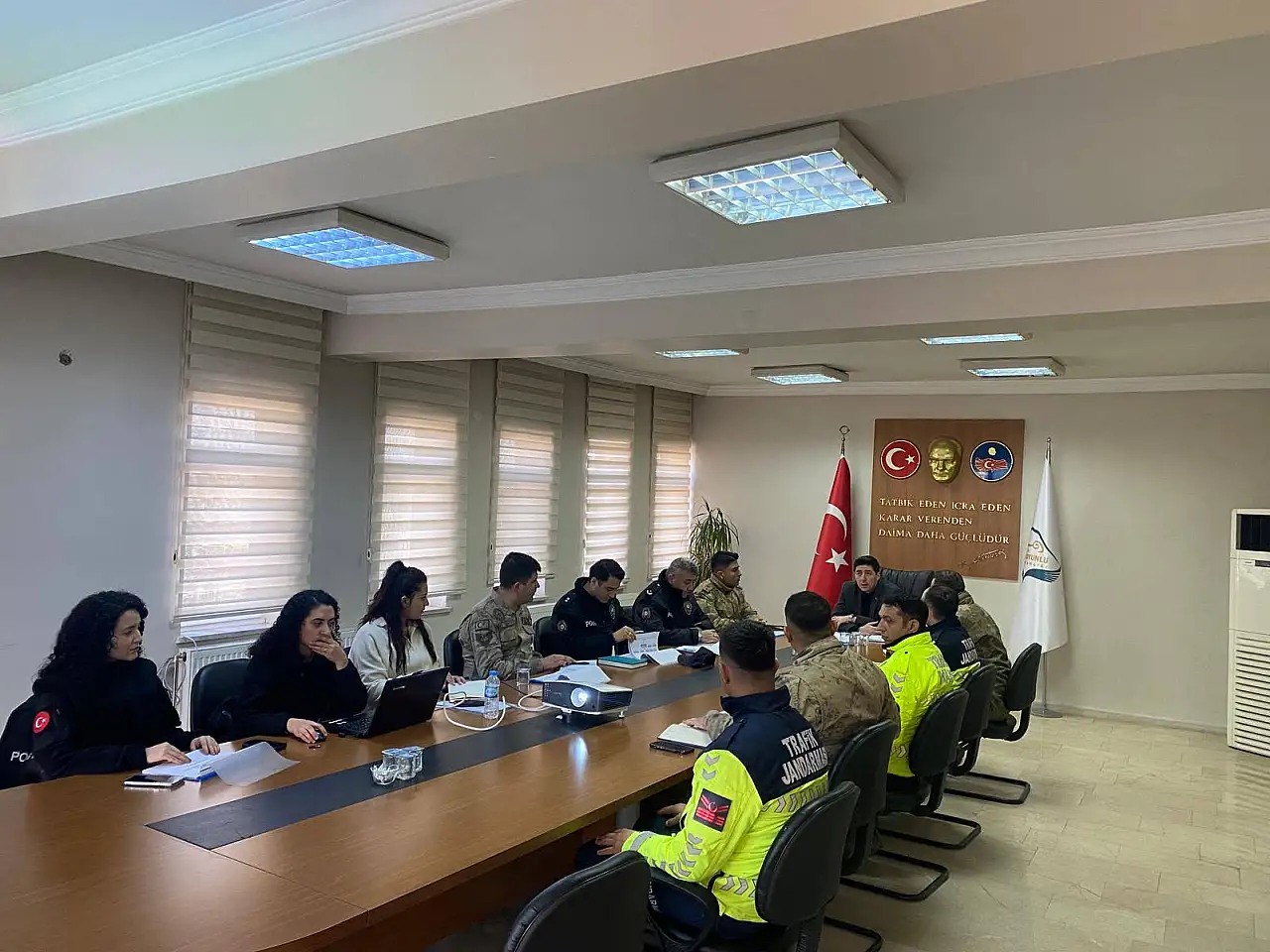 Iğdır Karakoyunlu'da Güvenlik, Asayiş ve Koordinasyon Toplantısı Yapıldı